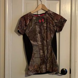 Under armor camo t shirt